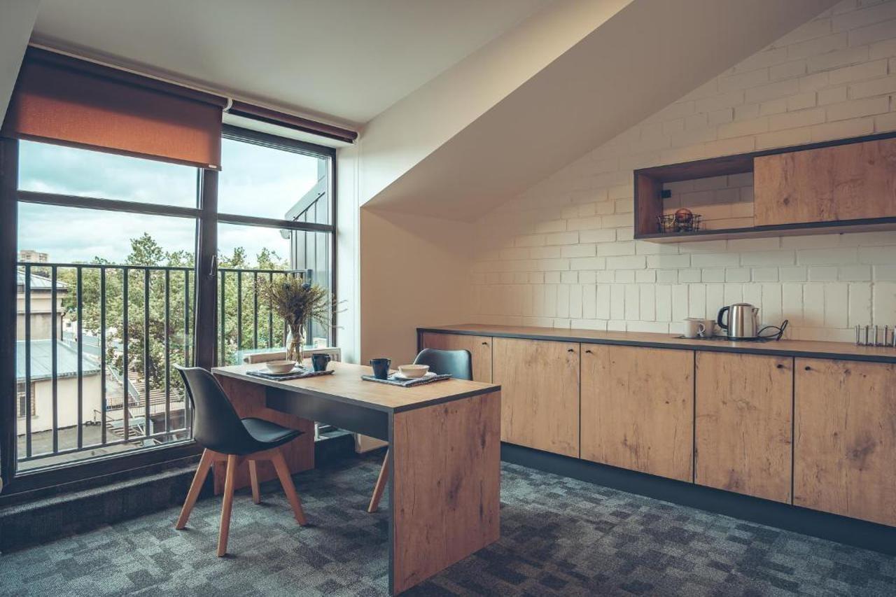 Self Check-In Hotel Railway Apartments Вильнюс Экстерьер фото