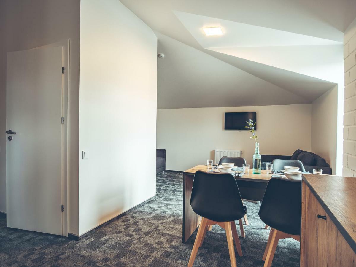 Self Check-In Hotel Railway Apartments Вильнюс Экстерьер фото
