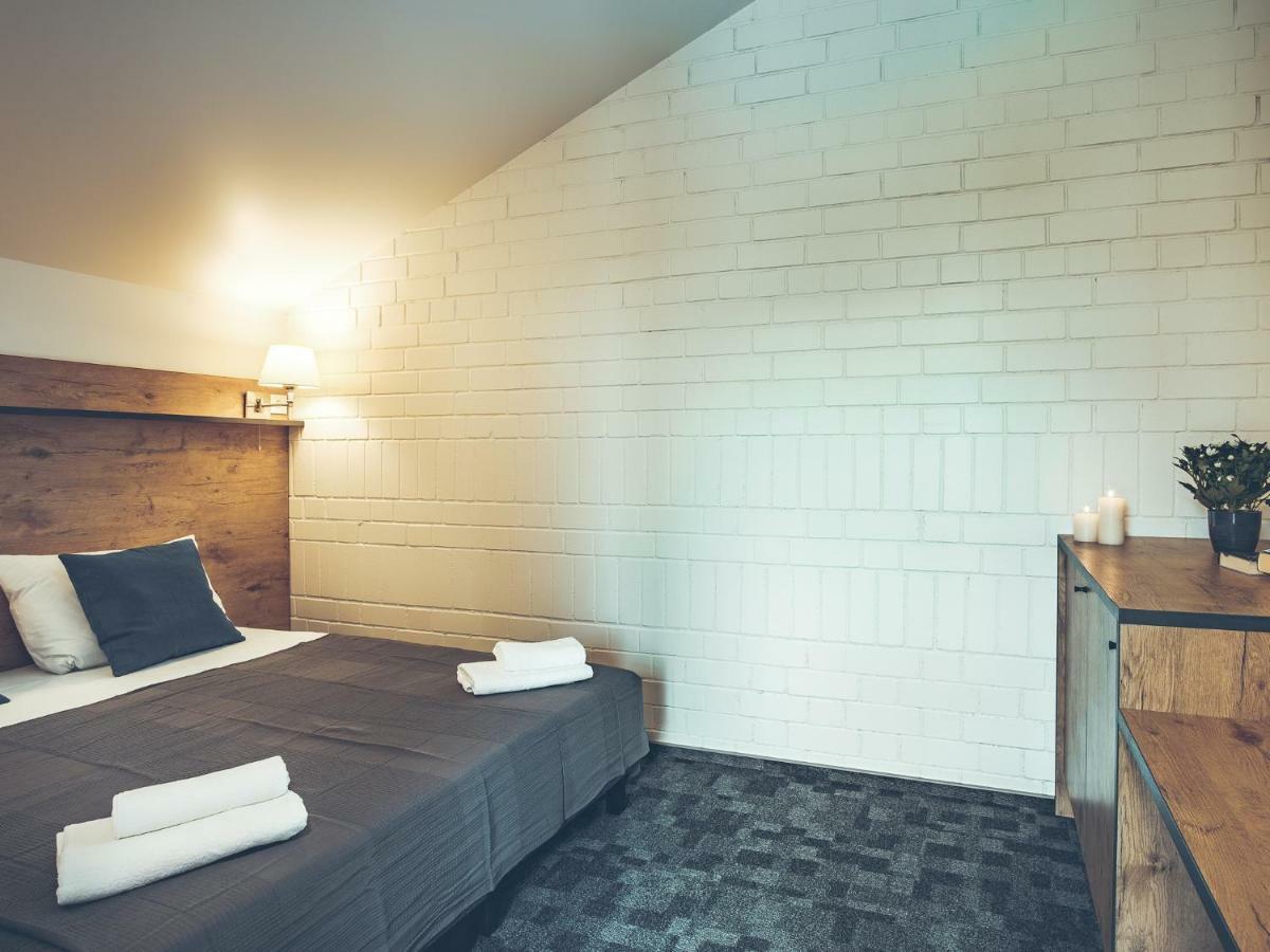 Self Check-In Hotel Railway Apartments Вильнюс Экстерьер фото
