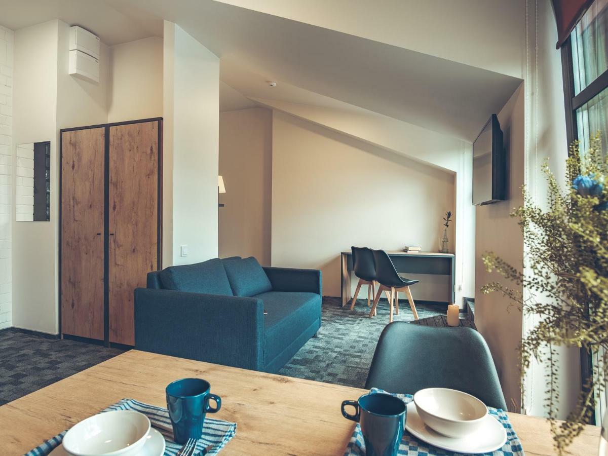 Self Check-In Hotel Railway Apartments Вильнюс Экстерьер фото
