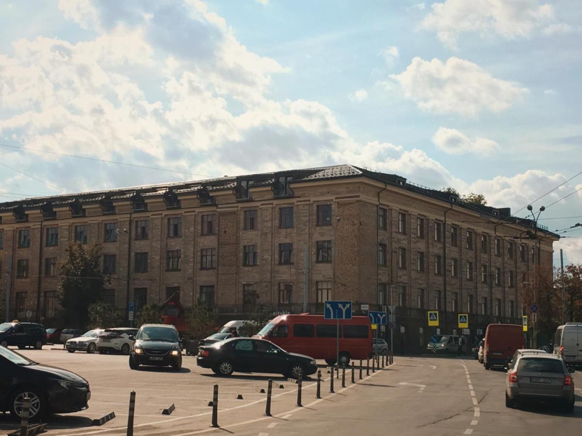 Self Check-In Hotel Railway Apartments Вильнюс Экстерьер фото